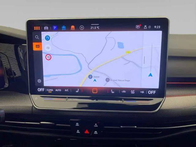 Volkswagen Golf *FACELIFT*ACC*DCC*NAVI*HUD*R-CAM*SHZ*19"*