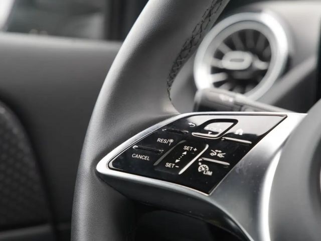 Mercedes-Benz EQA 300 4MATIC Progressive