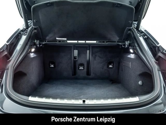 Porsche Taycan Sport Turismo Turbo