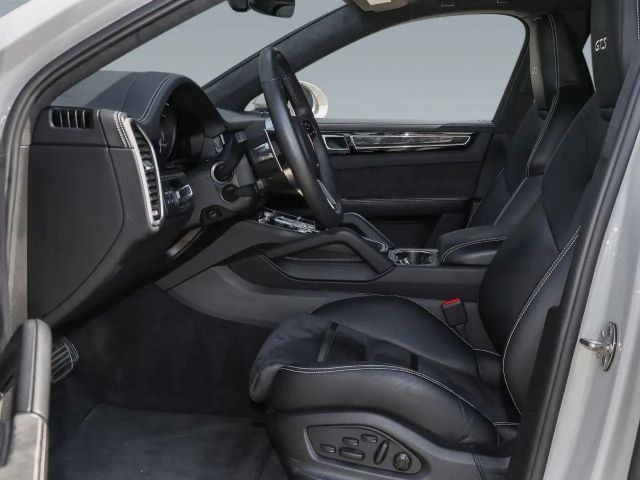 Porsche Cayenne Coupé GTS