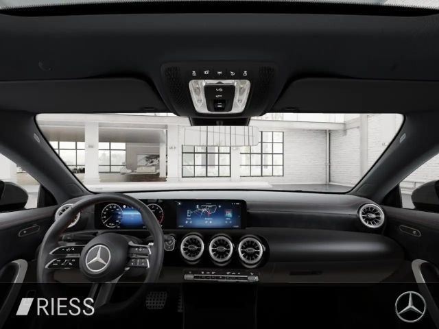 Mercedes-Benz CLA 200 AMG Line Coupé