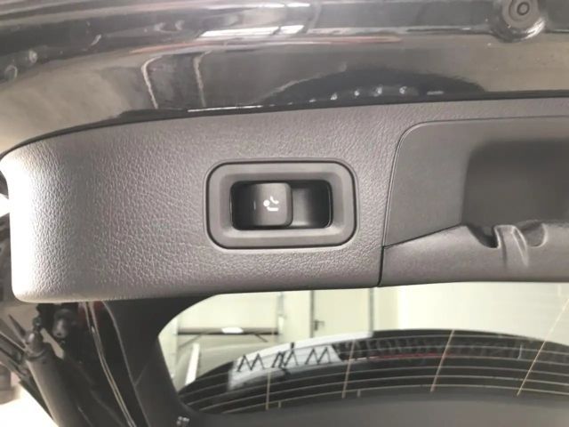 Mercedes-Benz EQA 300 4MATIC Progressive