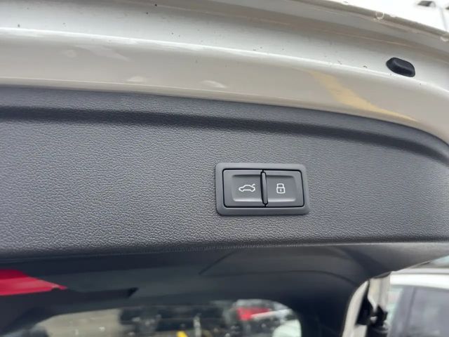 Audi A3 35 TFSI S-Line Sedan Sportback