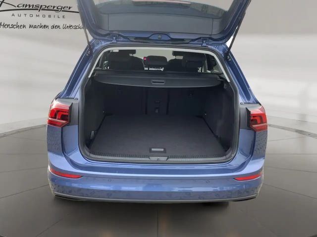 Volkswagen Golf 1.5 TSI Life Variant