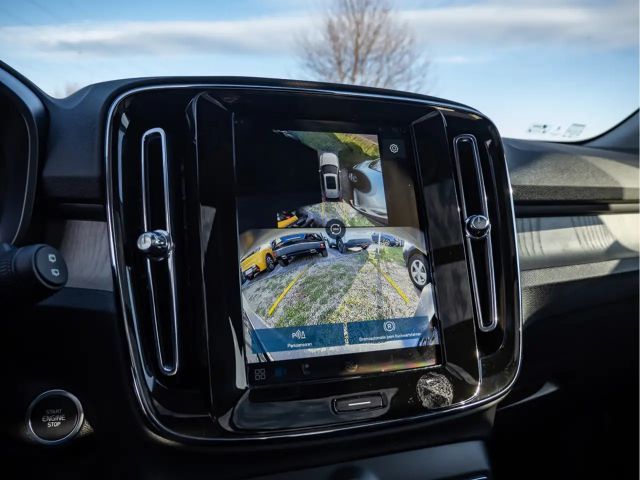 Volvo XC40 Dark Plus