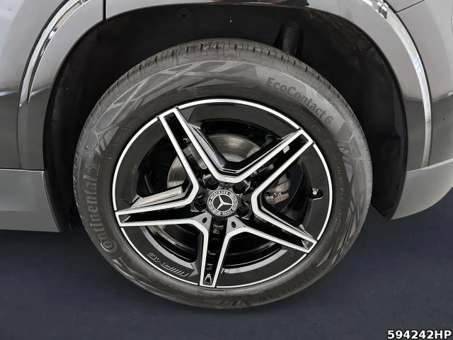 Mercedes-Benz GLA 180 AMG Line