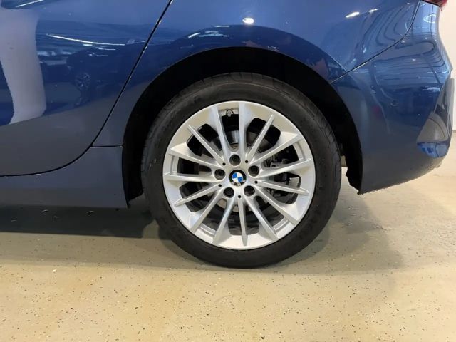 BMW 118 118i 5-deurs Sedan