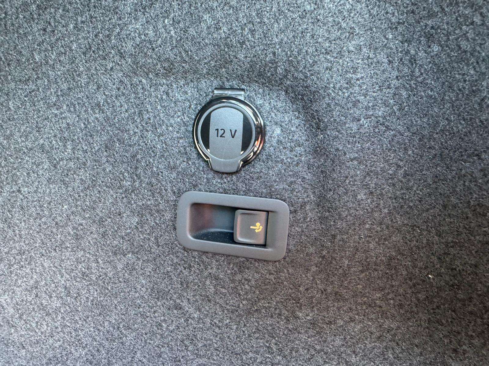 Volkswagen Golf 1.5 TSI Golf VIII Life Variant