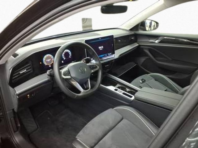 Volkswagen Passat 1.5 eTSI Business DSG
