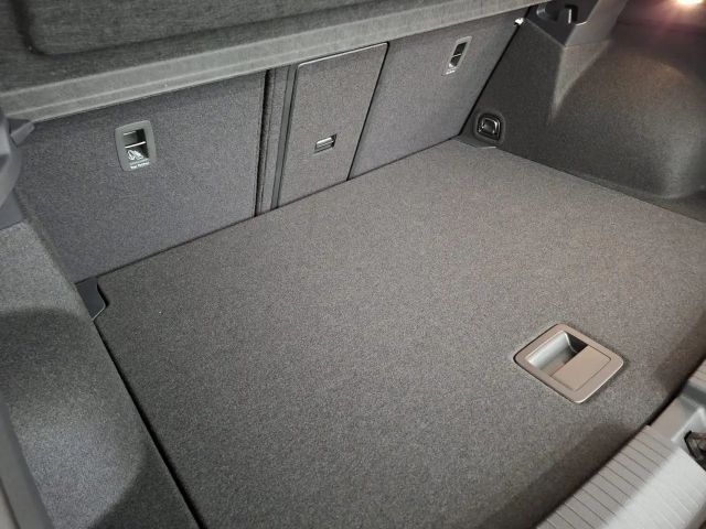 Volkswagen T-Roc Friends TSI