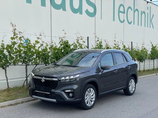 Suzuki S-Cross Hybrid