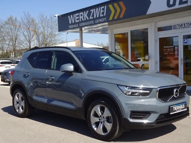Volvo XC40 Core Momentum T3