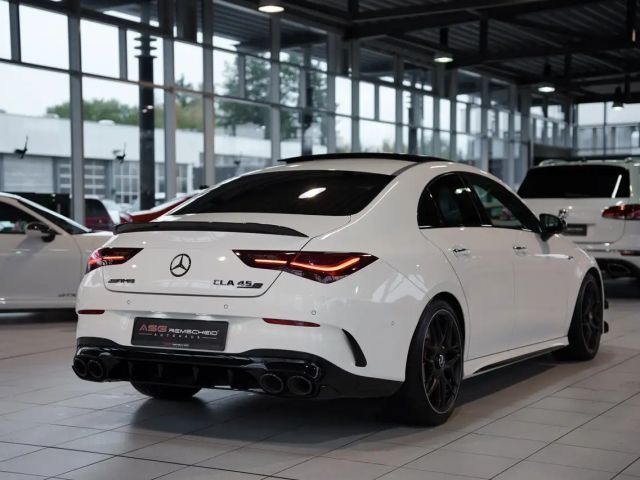 Mercedes-Benz CLA 45 AMG 4MATIC AMG Line Sedan