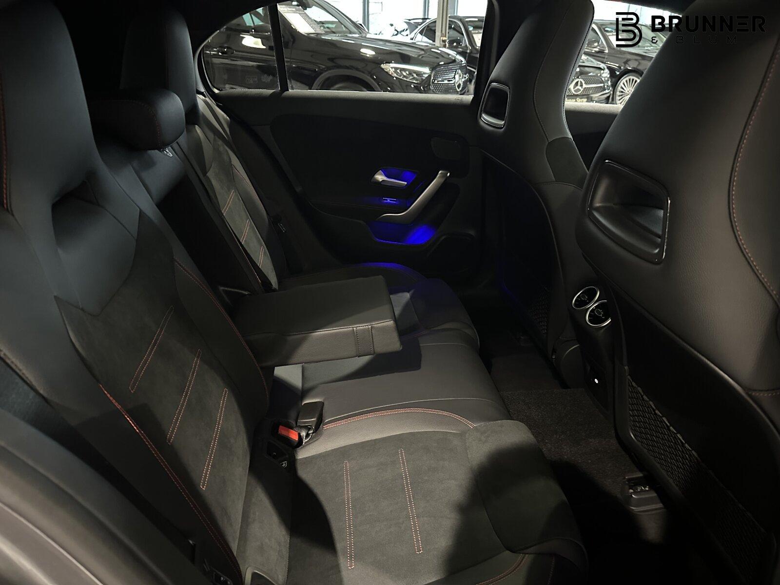 Mercedes-Benz A 250 4MATIC AMG Line