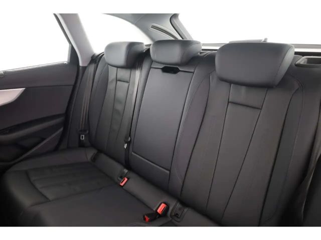 Audi A4 40 TFSI Avant Quattro