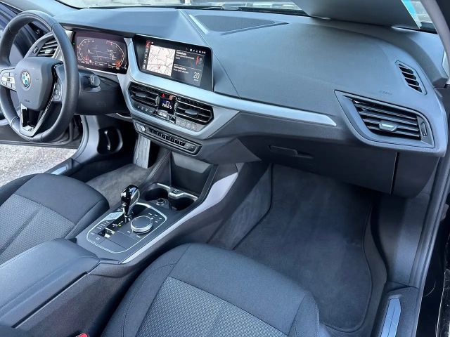 BMW 118 118i Advantage pakket Sedan