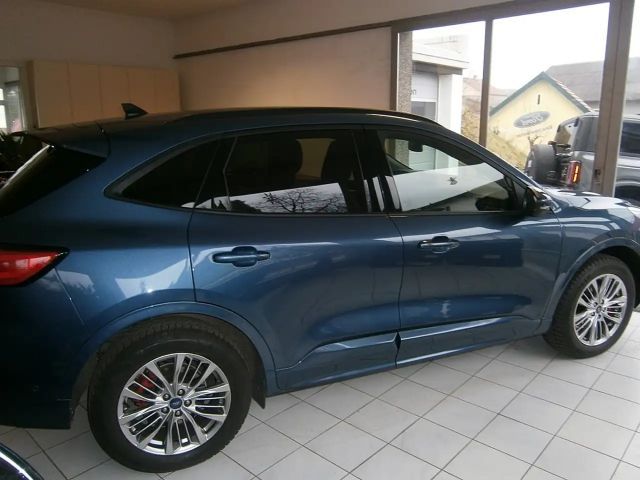 Ford Kuga Plug in Hybrid ST Line X