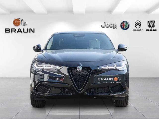 Alfa Romeo Stelvio AT8 Q4
