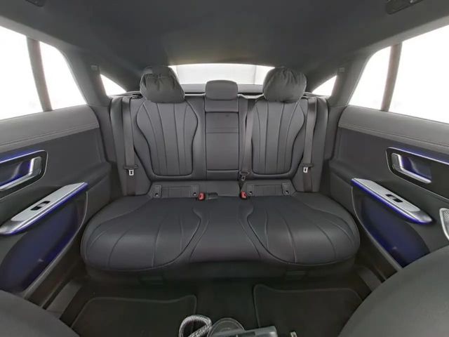 Mercedes-Benz EQE 300 Advanced Guard Sedan