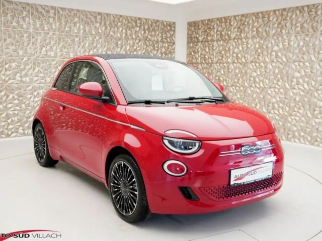 Fiat 500e La Prima