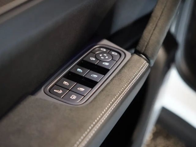 Porsche Cayenne E-Hybrid Turbo