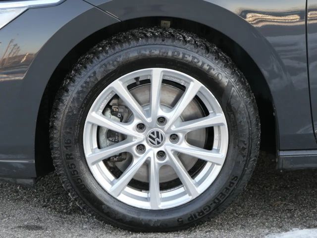 Volkswagen Golf Life Variant