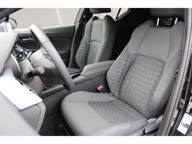 Toyota C-HR 5-deurs Plus