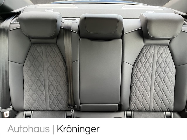 Audi RS3 Quattro S-Tronic Sedan