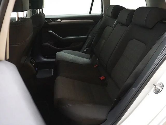 Volkswagen Passat 2.0 TDI Business DSG