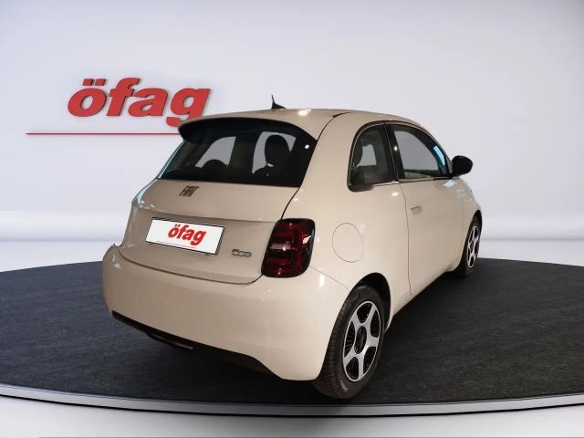 Fiat 500e 42 kWh Passion