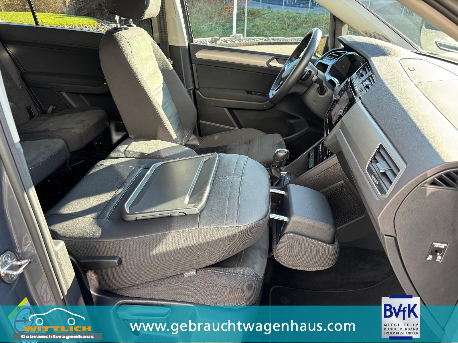 Volkswagen Touran 1.5 TSI DSG