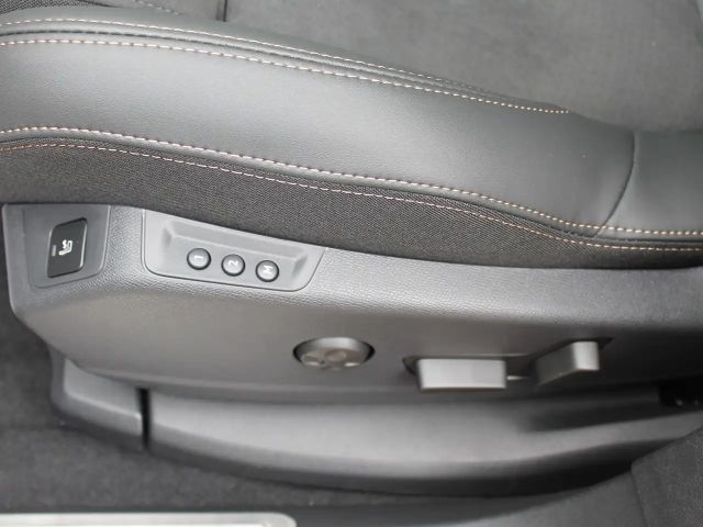 Peugeot 5008 EAT8 GT-Line HDi