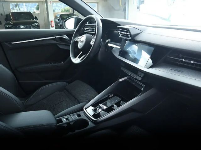 Audi A3 Hybride S-Line Sedan