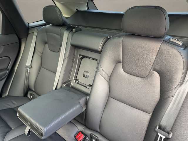 Volvo XC60 Business Dark Plus