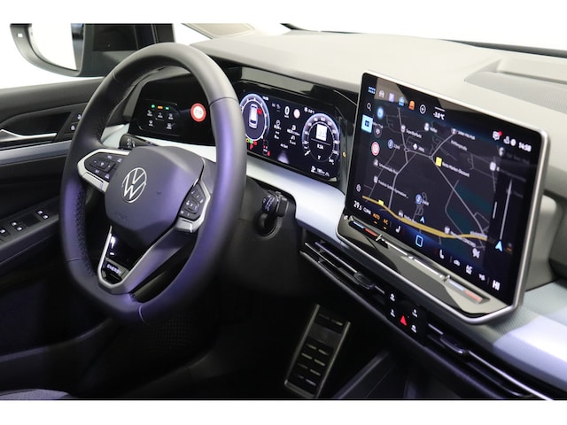 Volkswagen Golf 1.5 eTSI DSG Variant