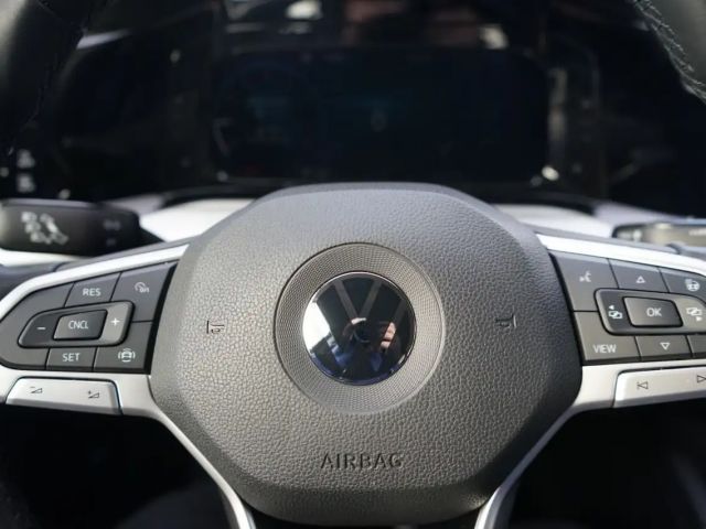 Volkswagen Golf 1.0 TSI Golf VIII