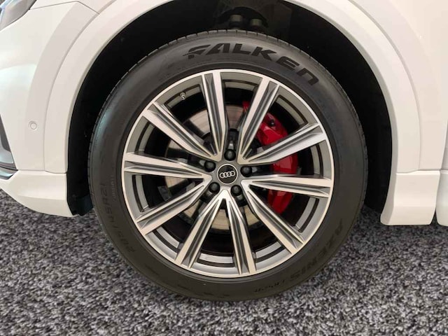 Audi Q8 55 TFSI Hybride Quattro
