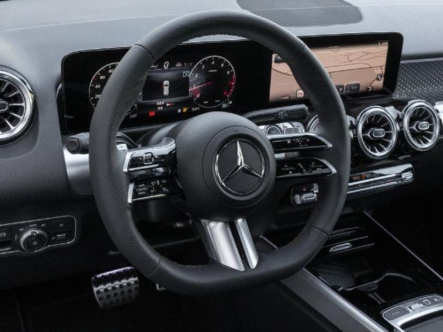 Mercedes-Benz GLB 250 4MATIC