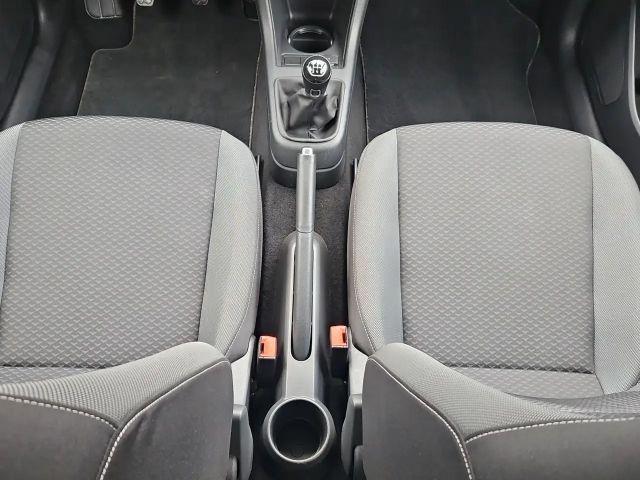 Volkswagen up! Active