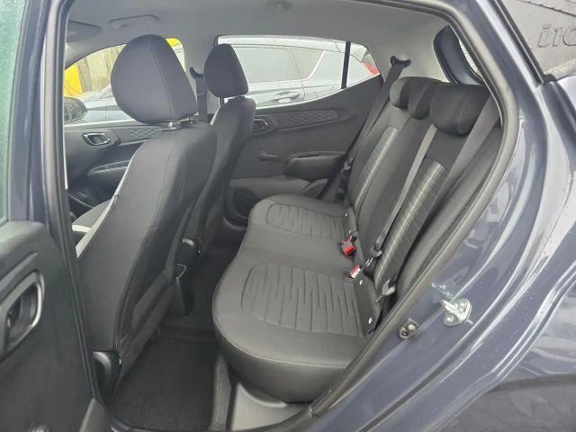 Hyundai i10 1.0 2WD Trend