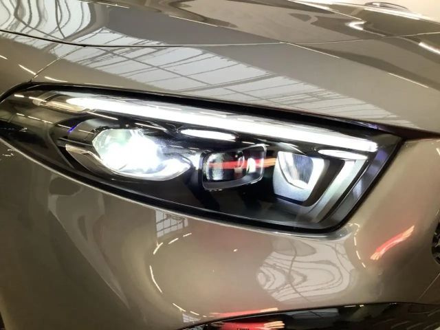 Mercedes-Benz A 200 AMG Line