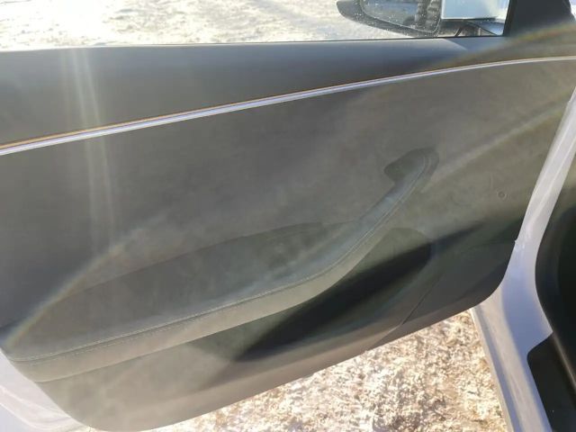 Tesla Model 3 Dual Motor Long Range