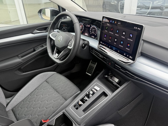 Volkswagen Golf 1.5 eTSI DSG Golf VIII