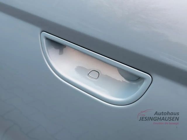 Fiat 500e Navi Digitales Cockpit JBL LED Apple CarPlay El. V