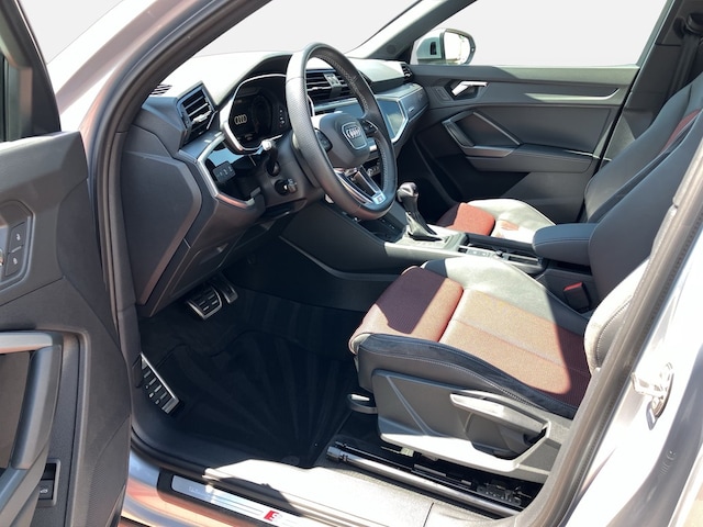 Audi Q3 40 TFSI Quattro S-Tronic