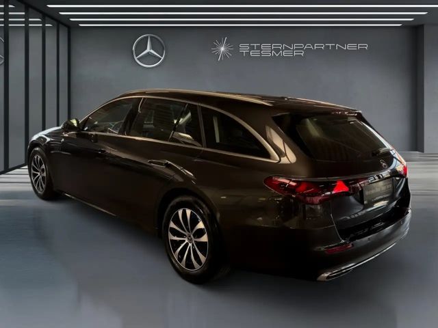 Mercedes-Benz E 220 AVANTGARDE E 220 d Estate