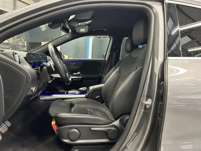 Mercedes-Benz GLA 200 AMG Line GLA 200 d