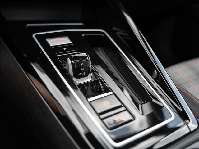 Volkswagen Golf DSG GTI IQ.Drive Sound