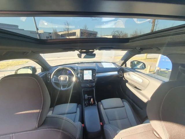 Volvo XC40 Dark Plus