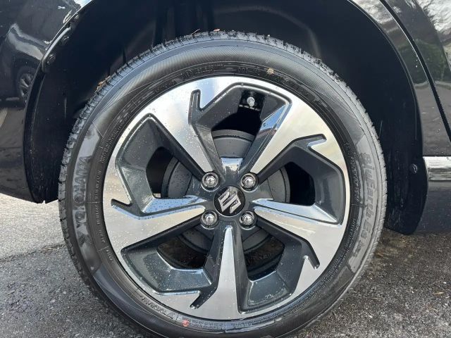 Suzuki Swift AllGrip Flash Hybrid